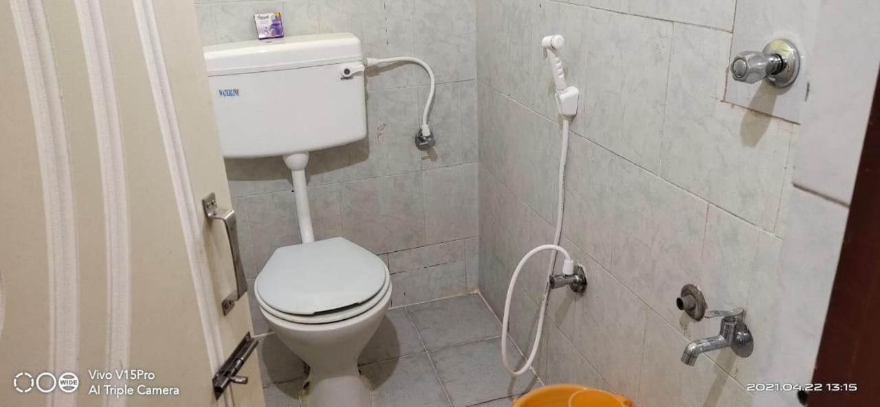 Decent Residency Ξενοδοχείο Kākināda Εξωτερικό φωτογραφία